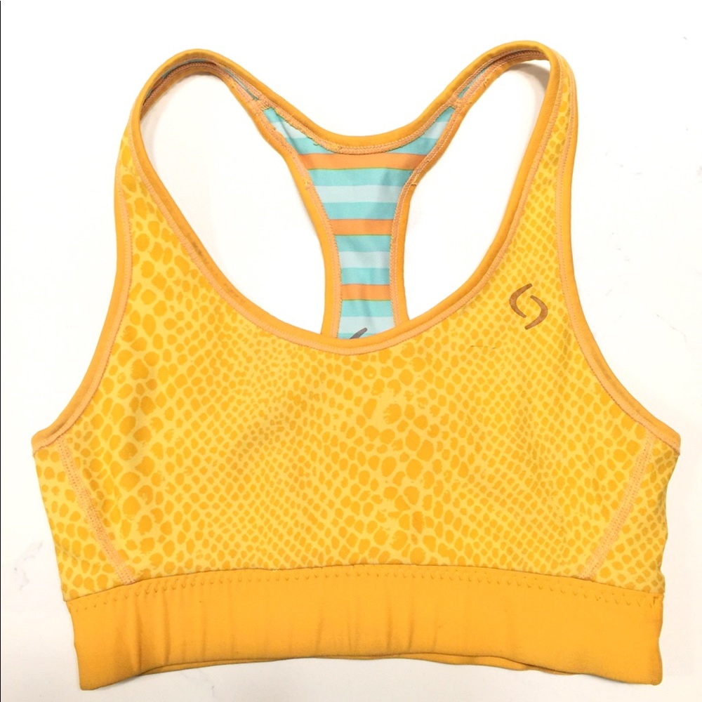 Reversible sports bra🦒